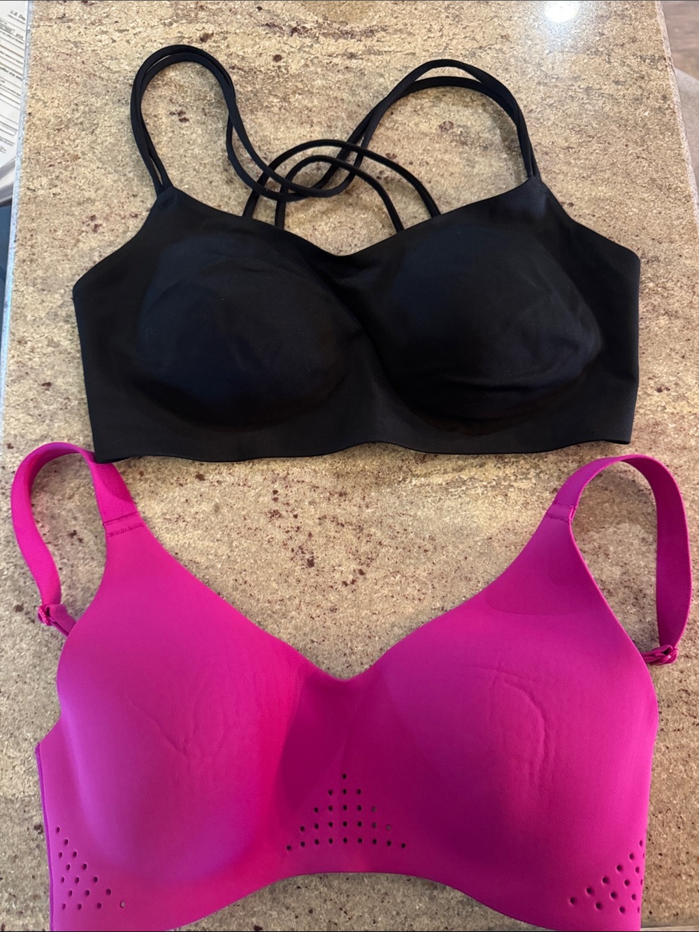 Victoria's Secret Black & Fuchsia Wireless Sports Bras - Seamless Support